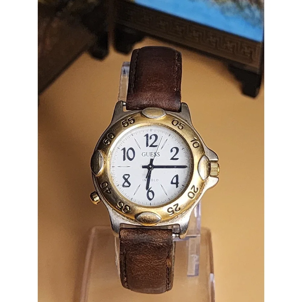 Vtg‎ GUESS Watch 1994 Ladies Professional Diver New Battery Two-Tone Leather